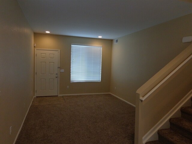 Building Photo - 5550 N Lisbon St