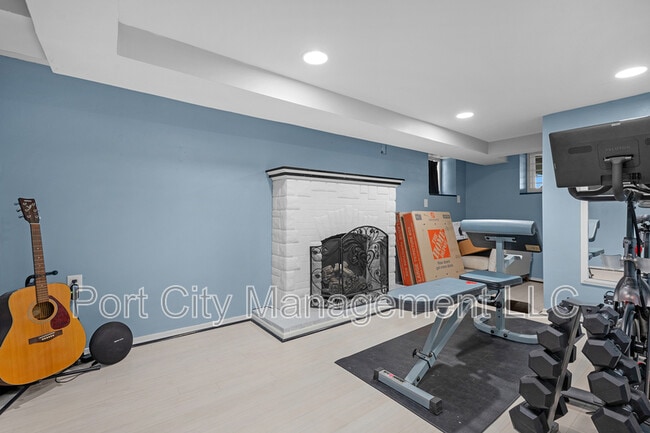 Building Photo - 808 S Beechfield Ave