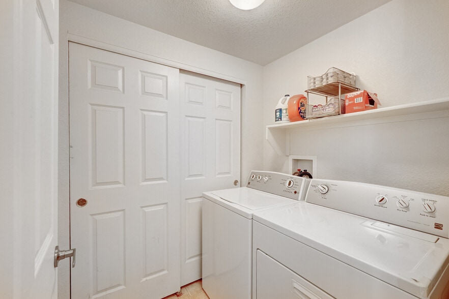 Laundry Room - 13043 Grant Cir E