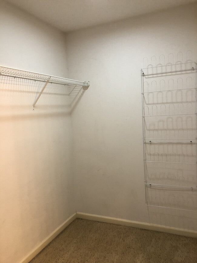 Building Photo - Beautiful 3 Bed + Bonus Room, 2.5 Bath Home!