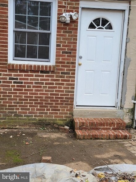 Building Photo - 1559 19th St N