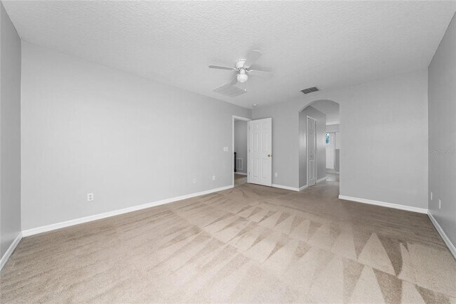 Building Photo - 1755 Plantation Oak Dr