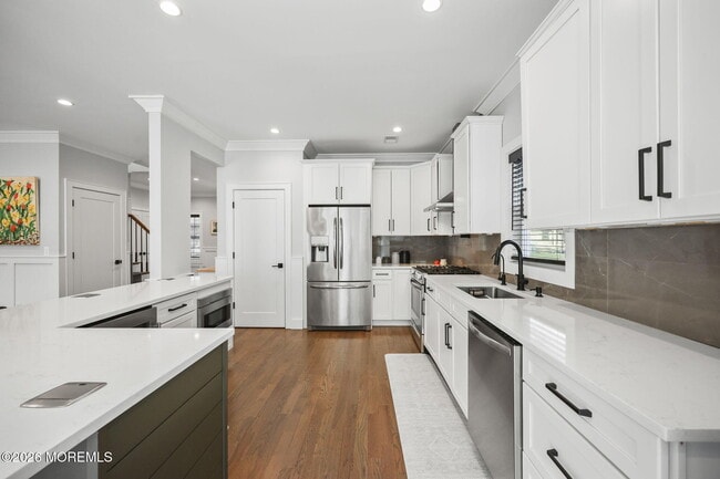 Building Photo - 28 Rector Pl