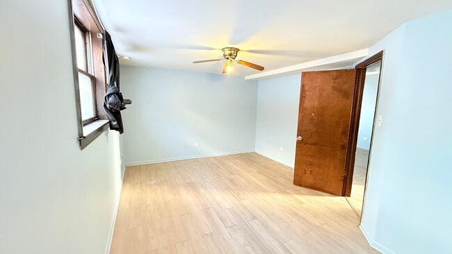 Building Photo - 15020 Woodlawn Ave