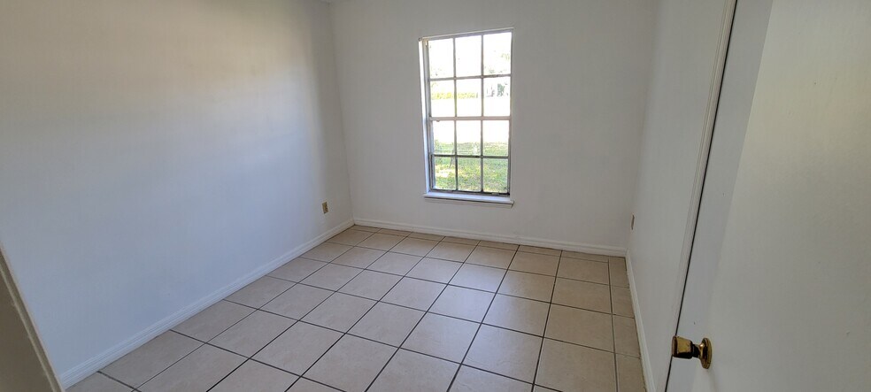 Building Photo - 495 Fort Smith Blvd