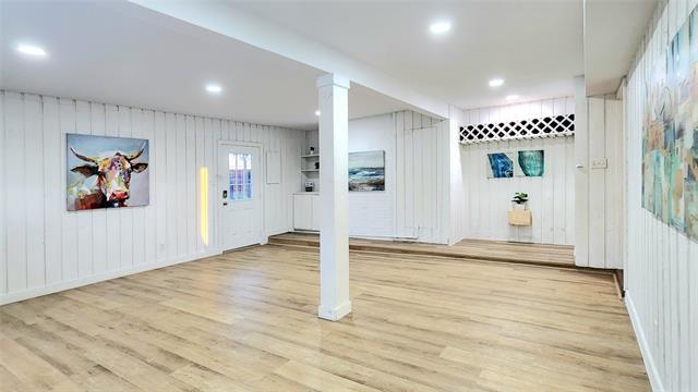 Building Photo - 1911 Greenhaven Dr