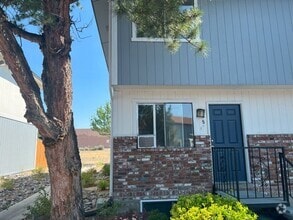 Building Photo - <b>Three Bedroom Two and half Bathroom Tri...