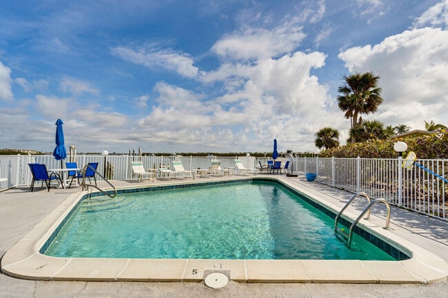 Building Photo - 1745 Gulf Blvd