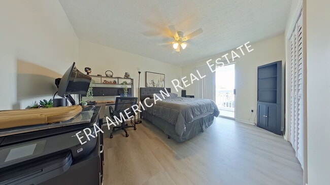 Building Photo - 5 Chatelaine Cir SE