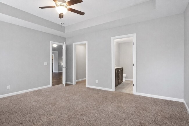 Building Photo - 1676 Putnam Dr