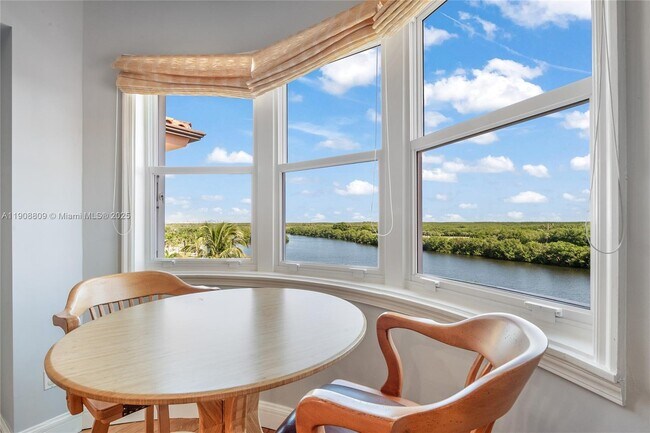 Building Photo - 13643 Deering Bay Dr