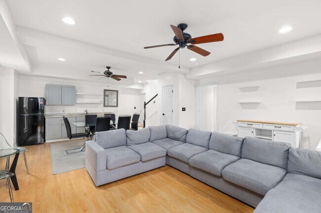 Building Photo - 1612 Branch Creek Cove