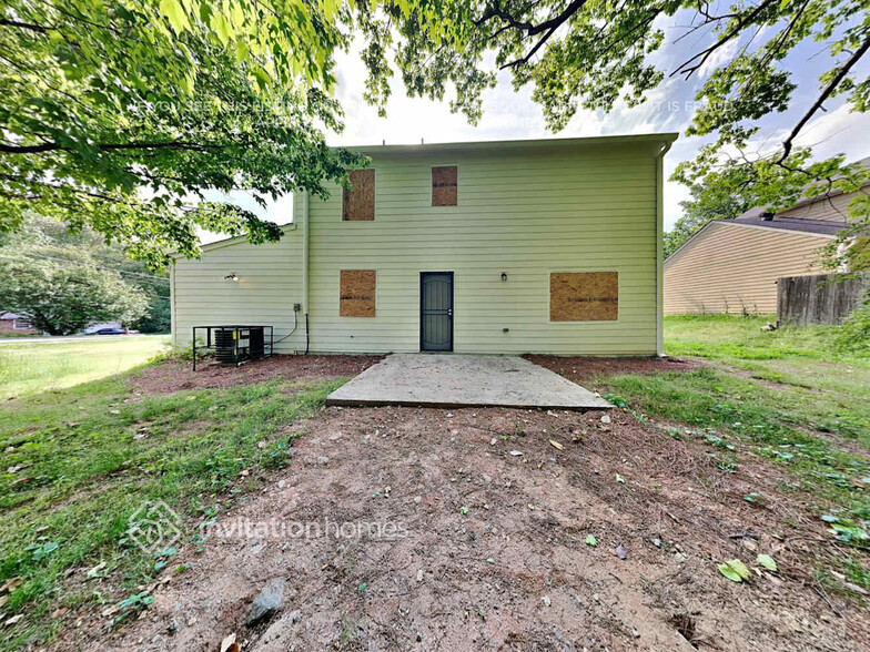 Building Photo - 2106 Hilda Burns Pl