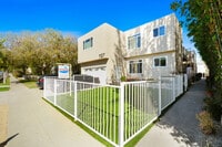 Building Photo - 1127 18th Street, North of Wilshire Blvd!