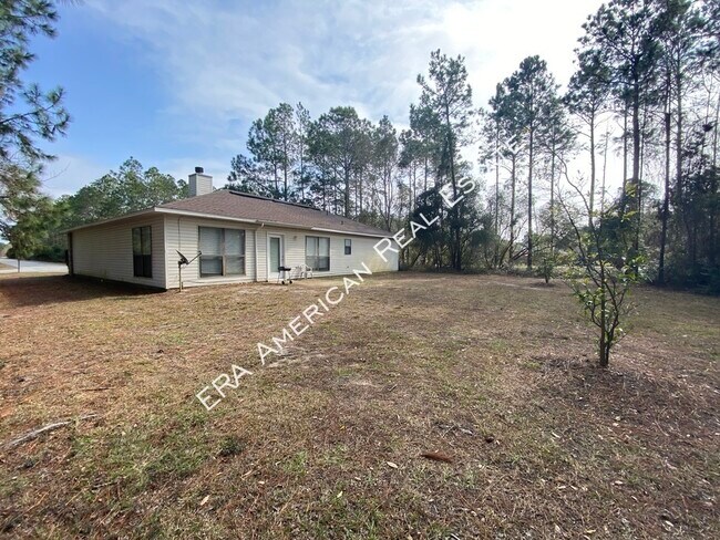 Building Photo - 2365 Hemlock Dr