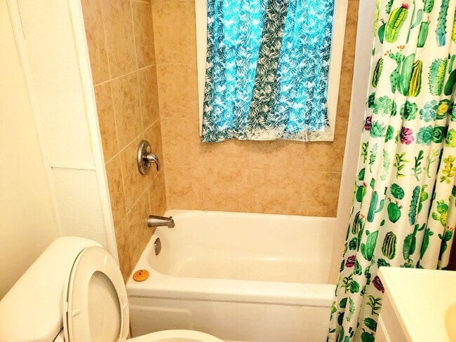 Building Photo - Cute Cottage | Burkburnett