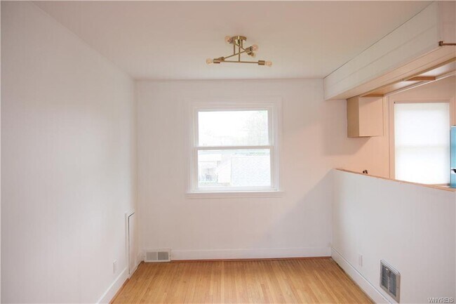 Building Photo - 28 Campbell Ave