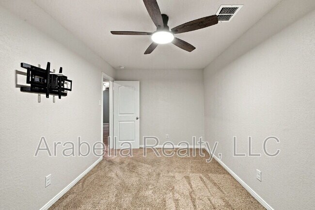 Building Photo - 11641 Claudette St