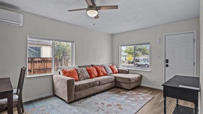 Building Photo - 334 Belford Ave