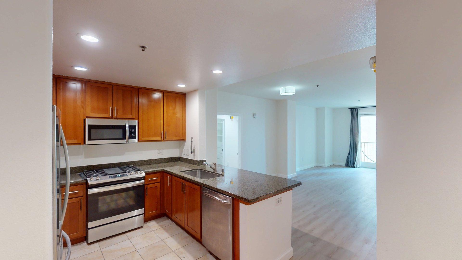 Building Photo - 423 7th St