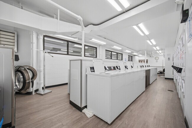 Building Photo - 535 N Michigan Ave