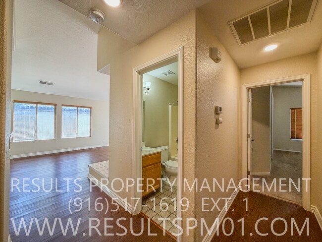 Building Photo - 208 Stavros Ct