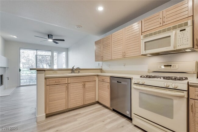 Building Photo - 4992 Crooked Stick Way