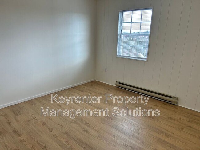 Building Photo - 117 Olive St