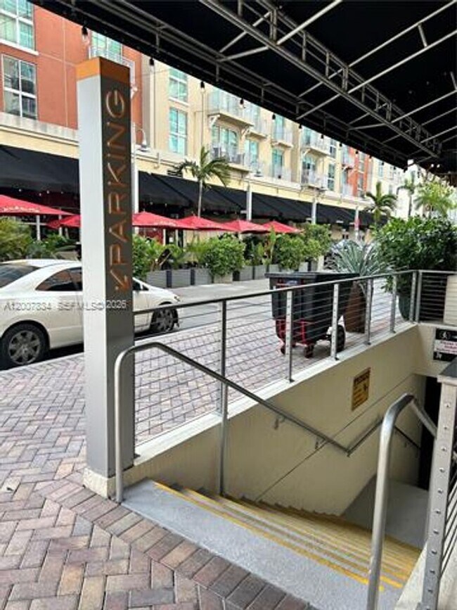 Building Photo - 7275 SW 90th St