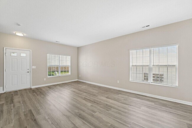 Building Photo - 2096 River Rock Way
