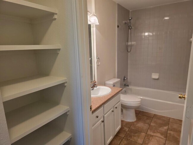 Building Photo - 3308 Elija St