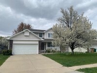 Building Photo - 15417 Ridgeview Dr