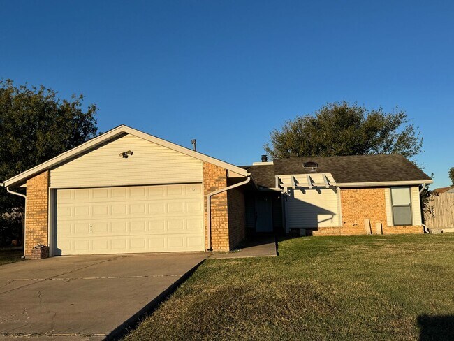 Primary Photo - Beautifully remodeled with new paint, floo...