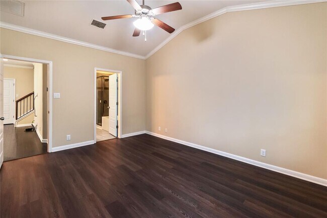 Building Photo - 13400 Briarwick Dr