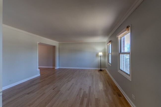 Building Photo - 4345 Mumford Dr