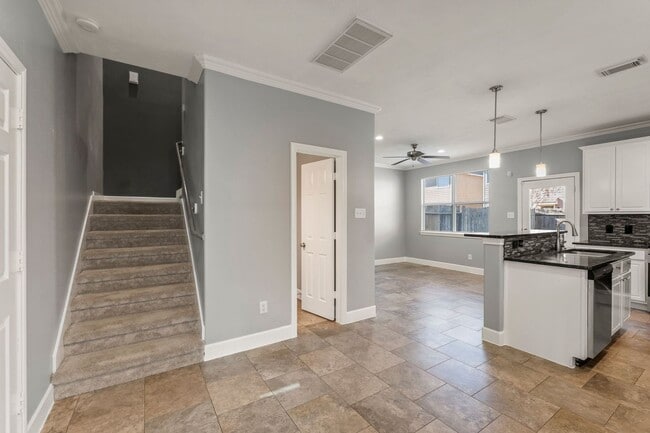 Building Photo - 25242 Boulder Bend Ln