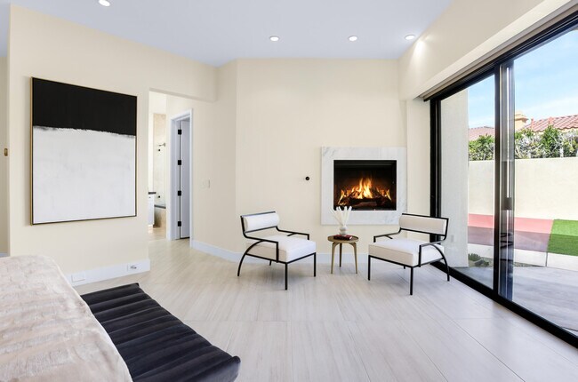 Building Photo - 1 Seclude Ct