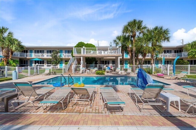 Building Photo - 3225 NE 16th St