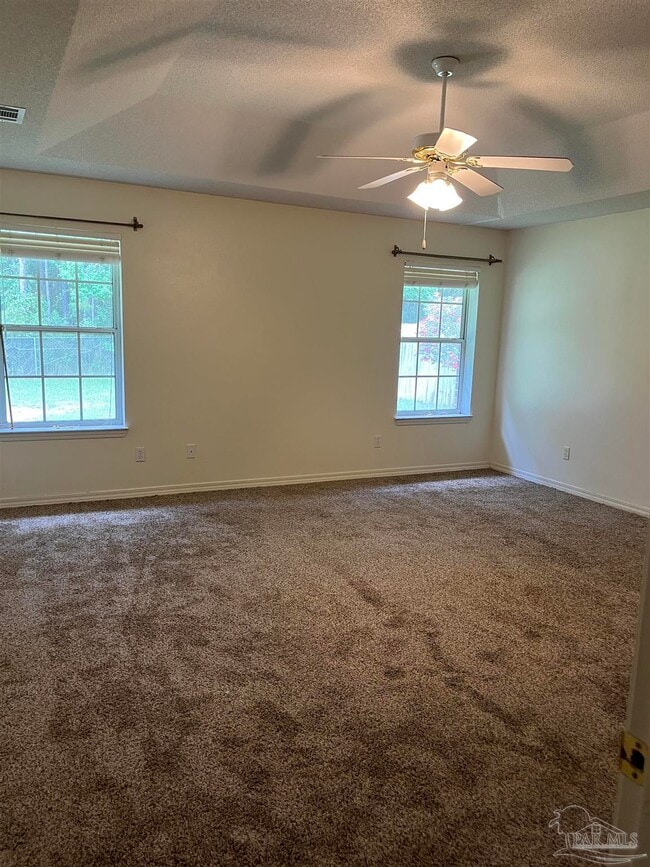 Building Photo - 571 Riola Pl