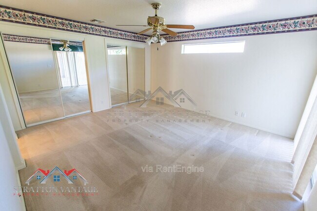 Building Photo - 10864 E Lindner Ave