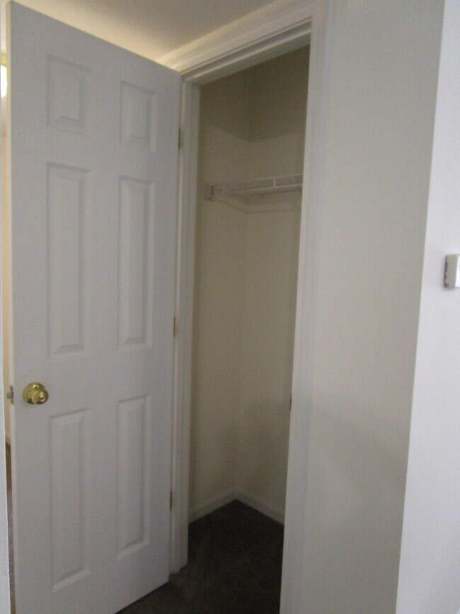 Building Photo - 5013 Roscoe Rdg