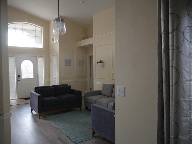 Building Photo - 5105 Forum Blvd