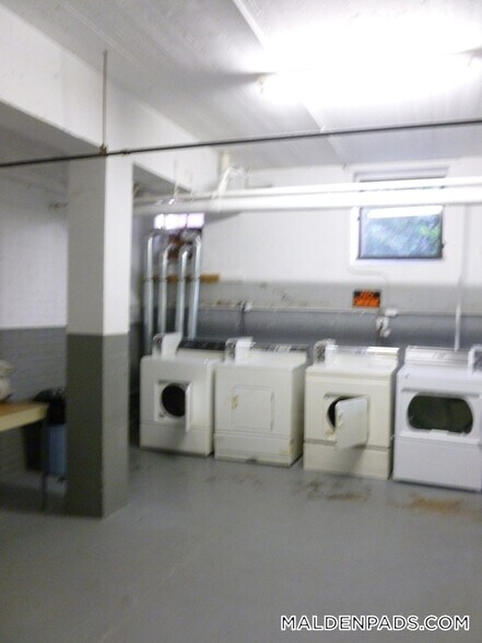 Building Photo - 17-19-19 Washington St S