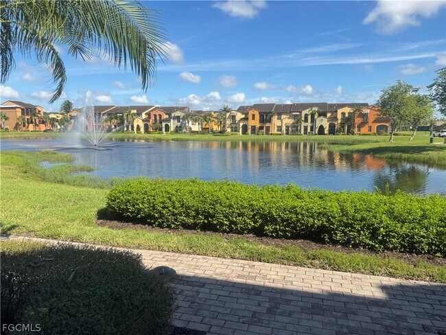 Building Photo - 11908 Izarra Way