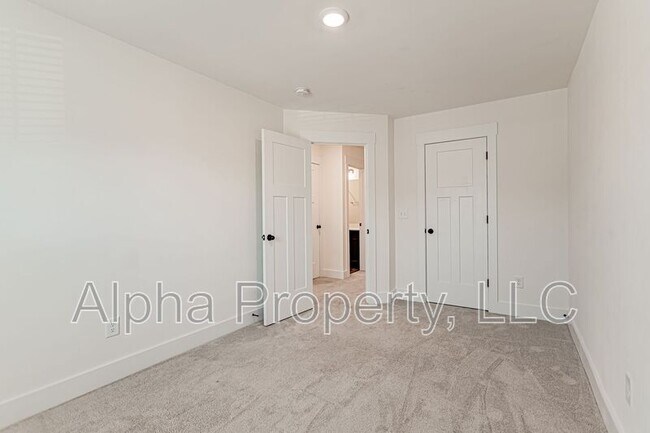 Building Photo - 1086 Millison Pl