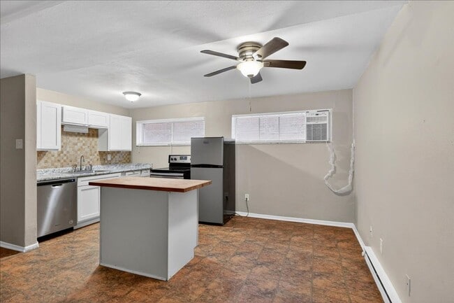 Building Photo - Jay ForganMord