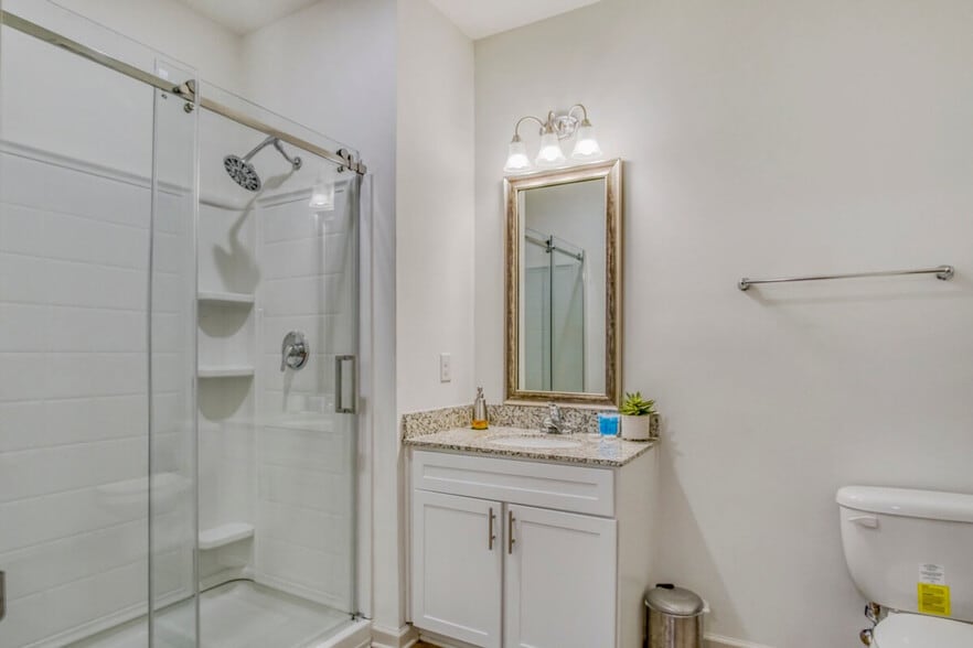 Building Photo - 8355 Coventry Ct