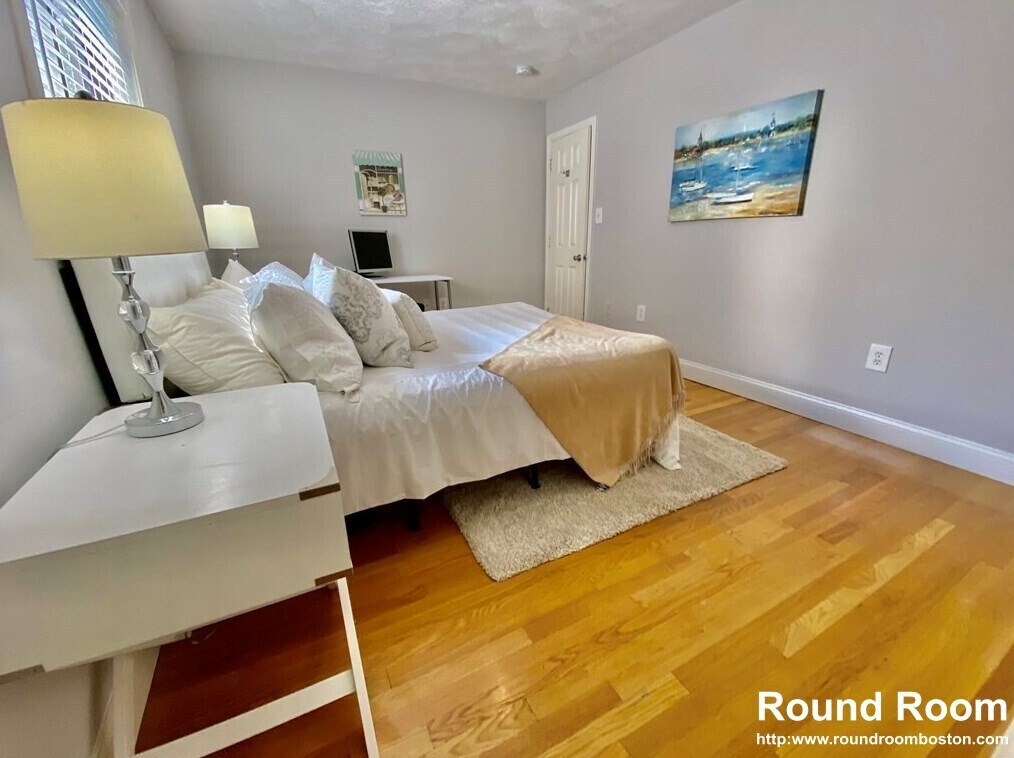 Building Photo - 7 Mortimer Pl