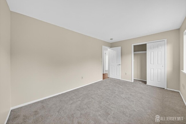 Building Photo - 1606 Madaline Dr
