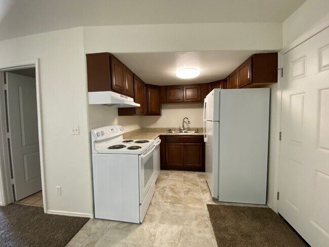 Building Photo - 3232 N Tani Rd